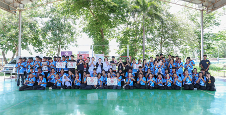ศูนย์การแพทย์ฯ คณะแพทยศาสตร์ มศว องครักษ์ ร่วมมือวิทยาลัยการอาชีพองครักษ์  จัดโครงการ "เท่ได้...ไร้ควันบุหรี่"